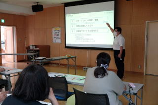 スマホ入門講座２回目の様子